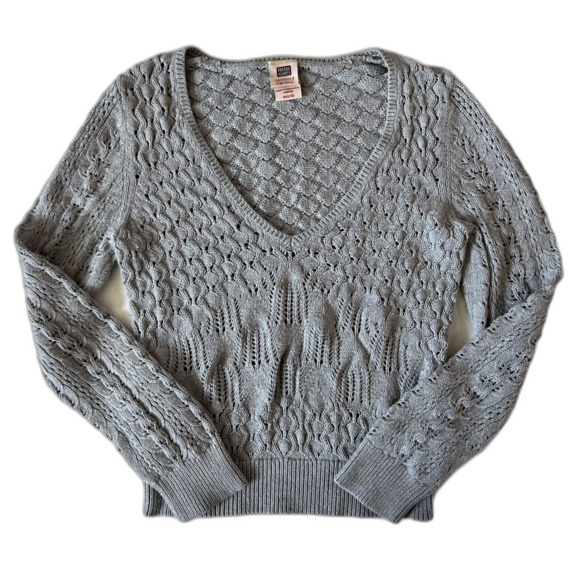 m 8/10 Womens Gray Open Pointelle Knit Pattern V-neck Sweater by Faded Glory - Picture 1 of 6